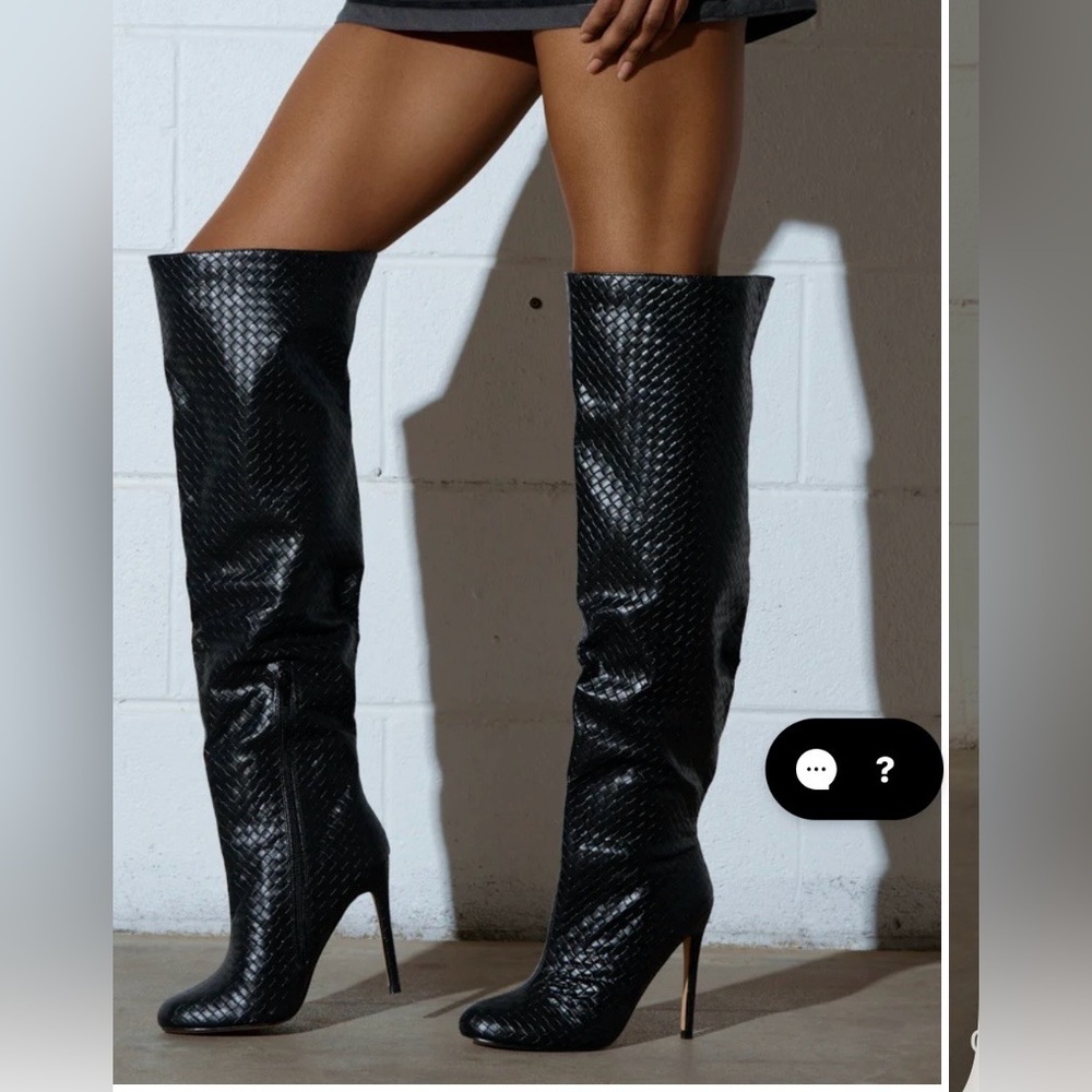 Over the knee boots in black size 5.5 - Picture 3 of 5